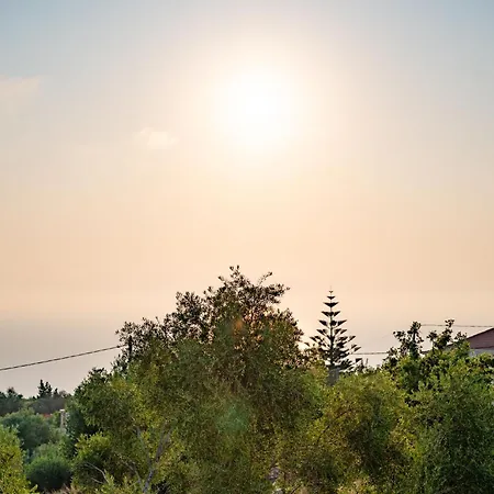 Mandola Villa Tzamarelata