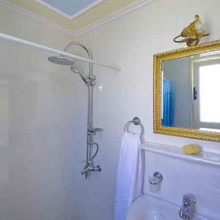 Mandola Villa Tzamarelata